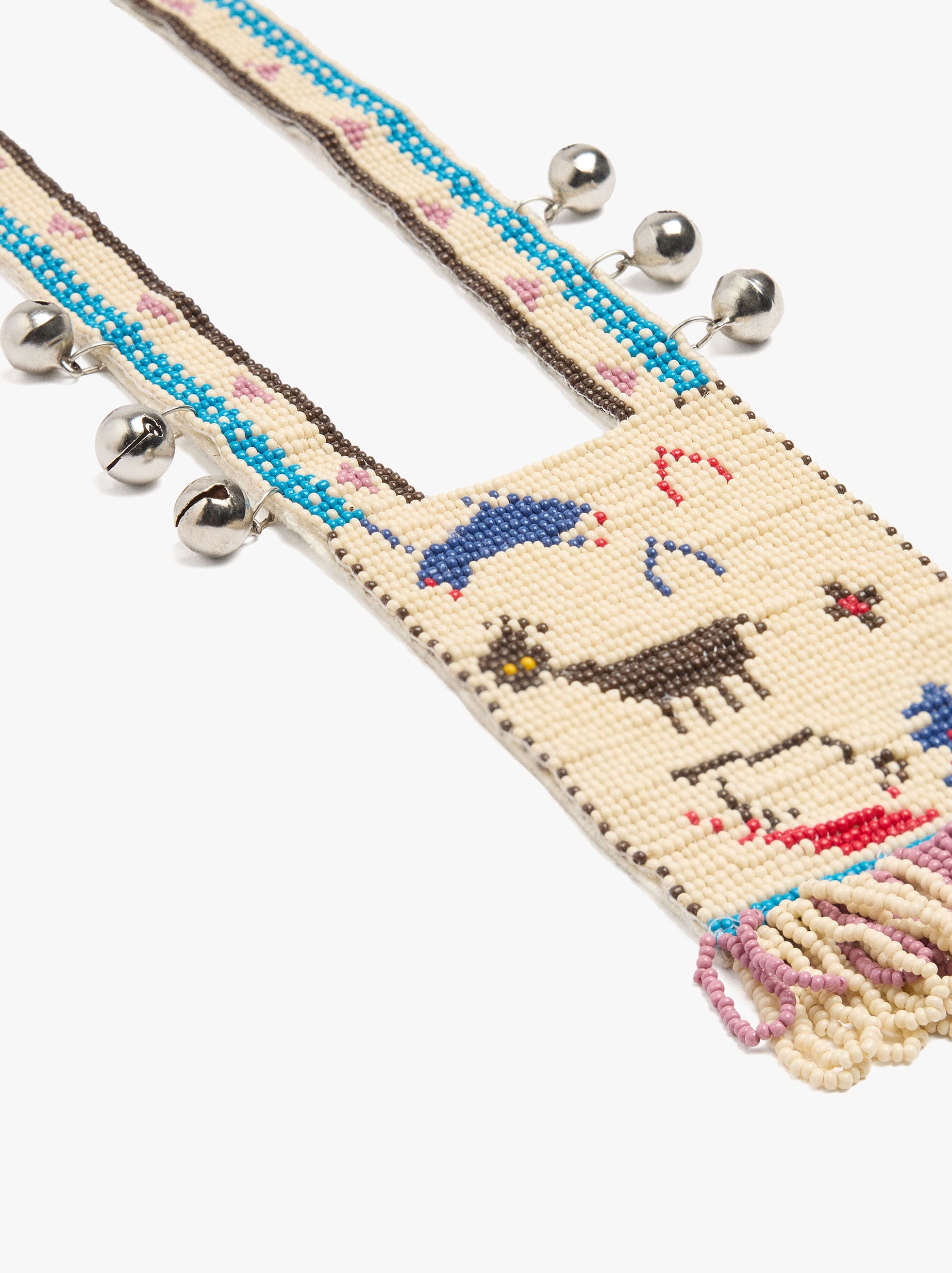Collar Ancho Con Abalorios Y Cascabeles