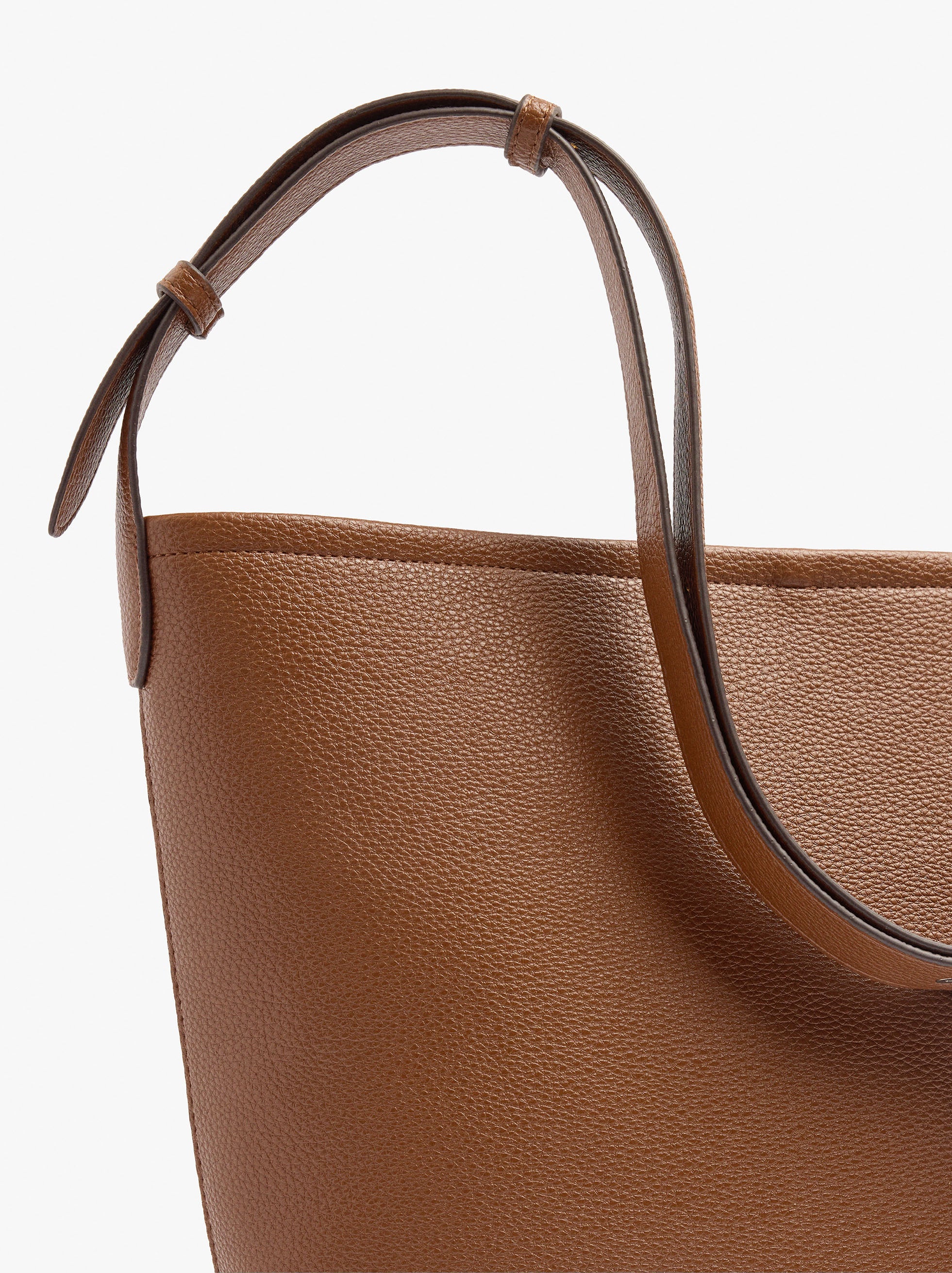 Bolso De Hombro Con Textura