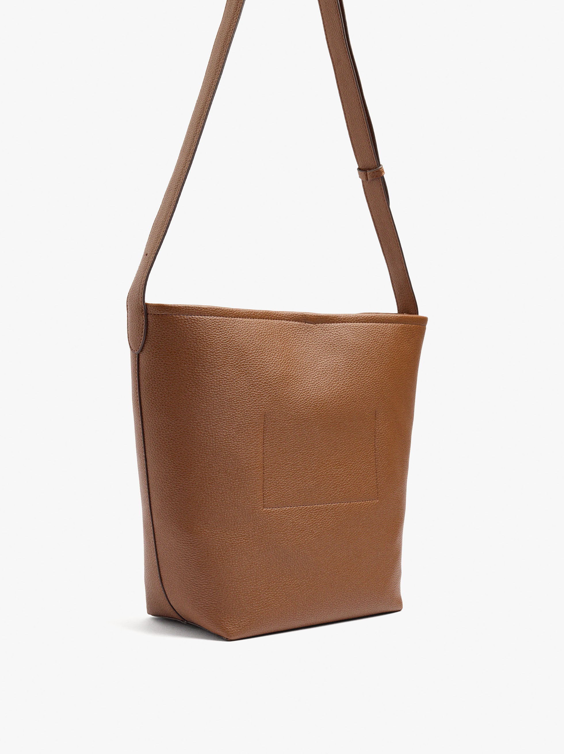Bolso De Hombro Con Textura
