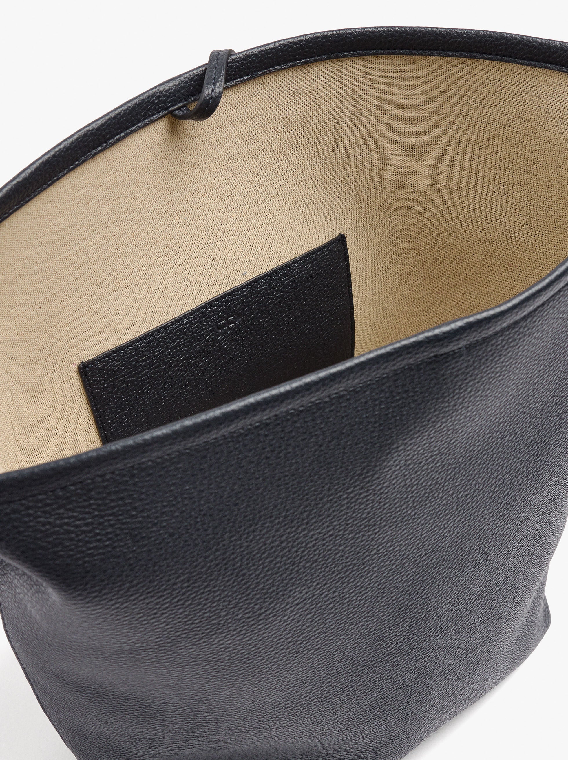 Bolso De Hombro Con Textura