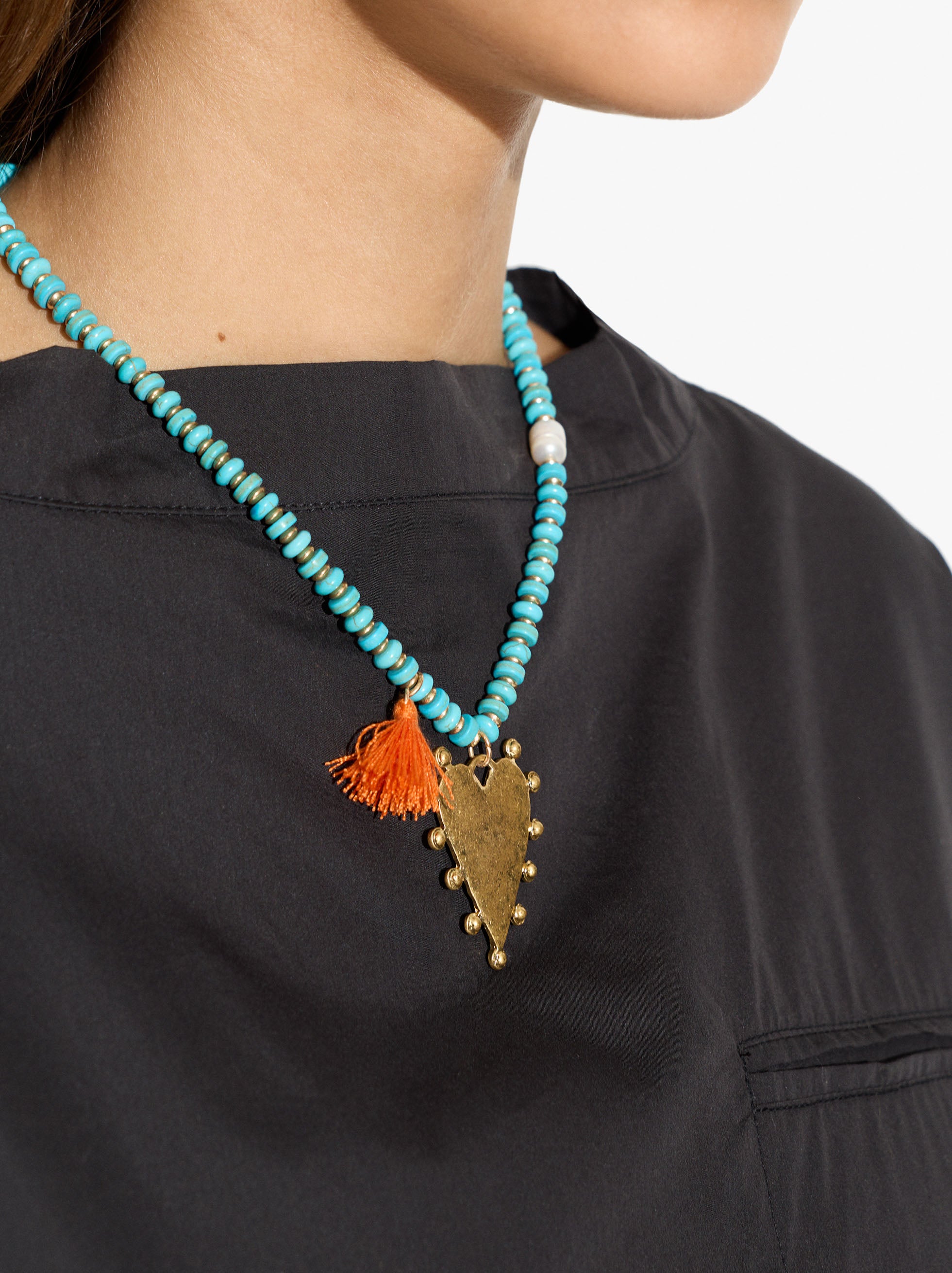 Collar Con Cuentas De Piedra Colgante Corazón