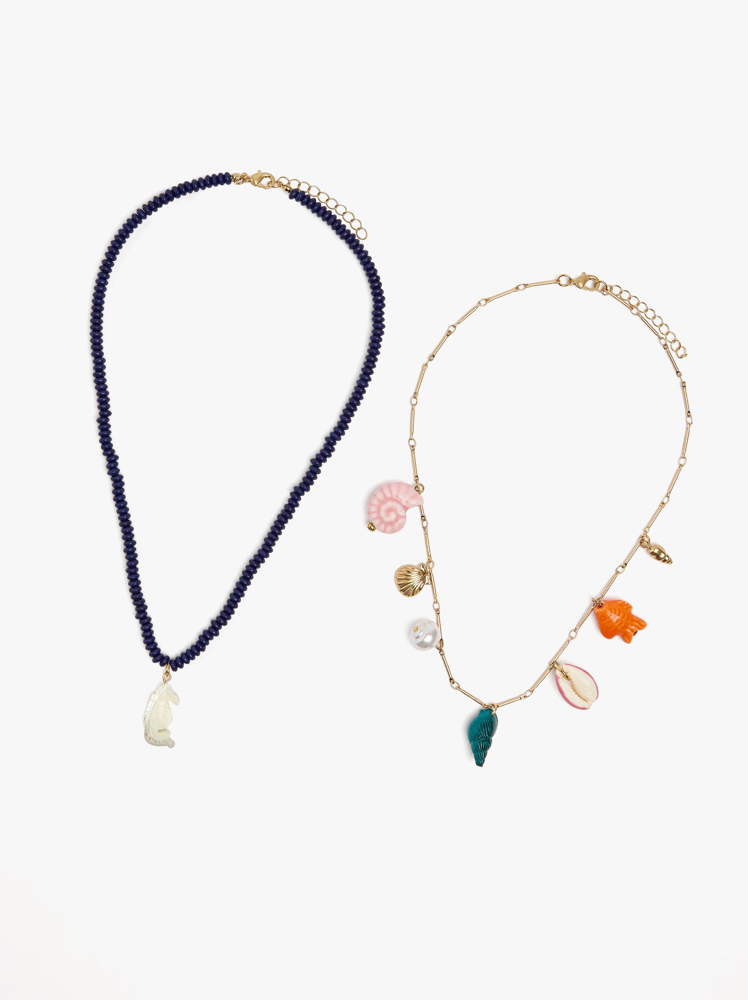 Set De Collares Con Motivos Marinos