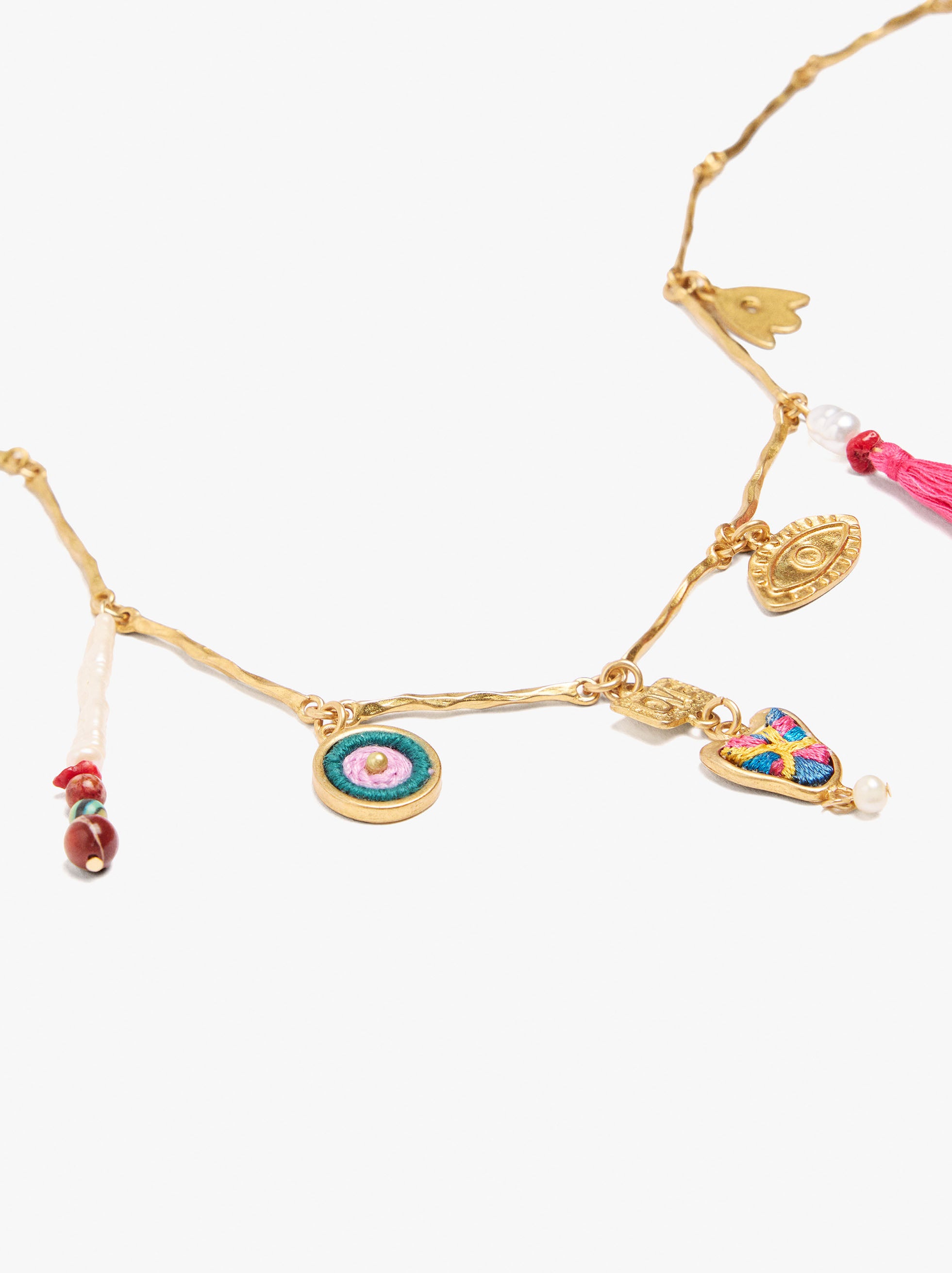 Collar Segmentado Con Barras Y Charms Multicolor