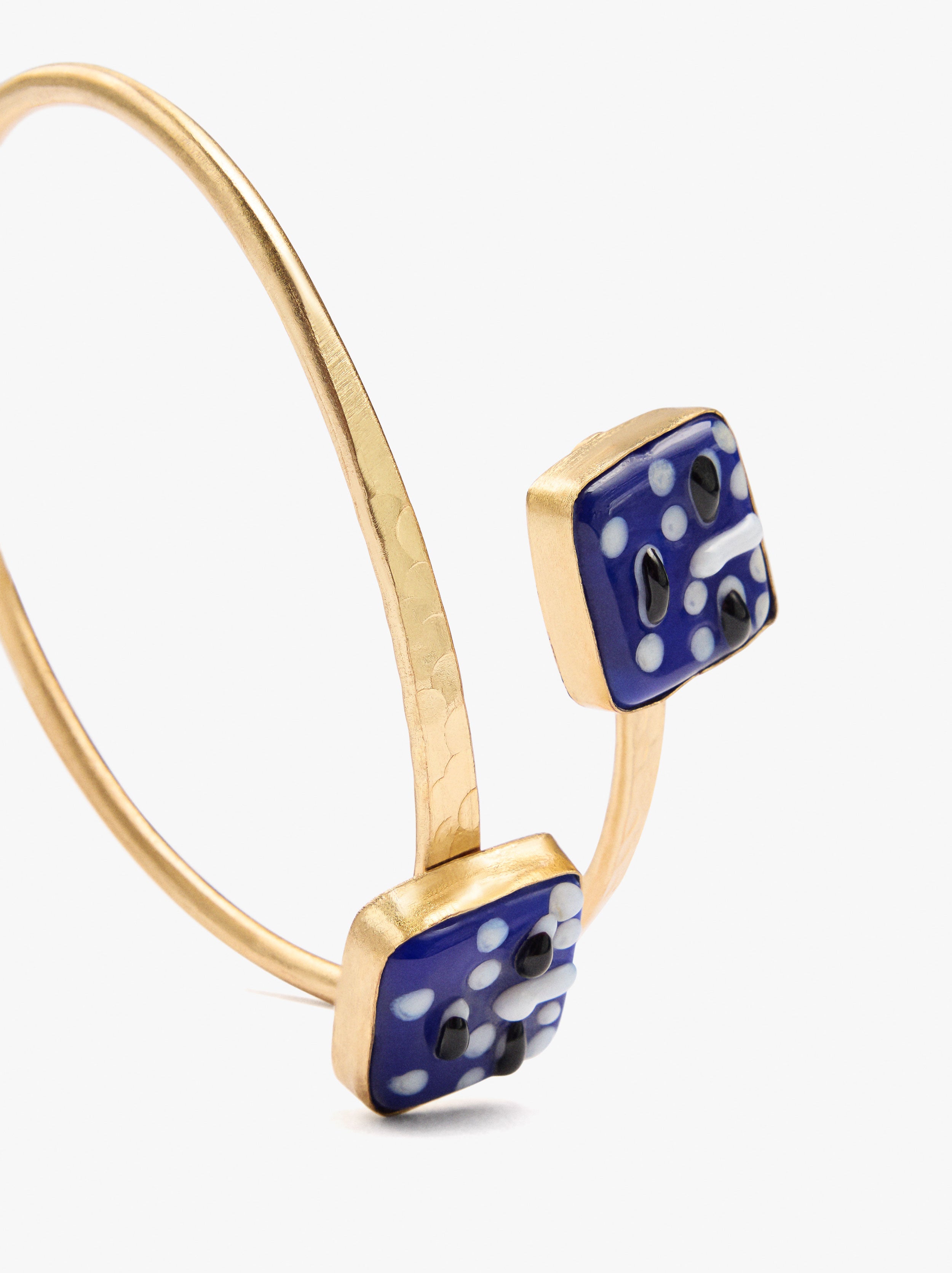 Pulsera Cruzada Con Cuadros