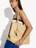 Bolso Shopper De Rafia Con Colgante De Elefante