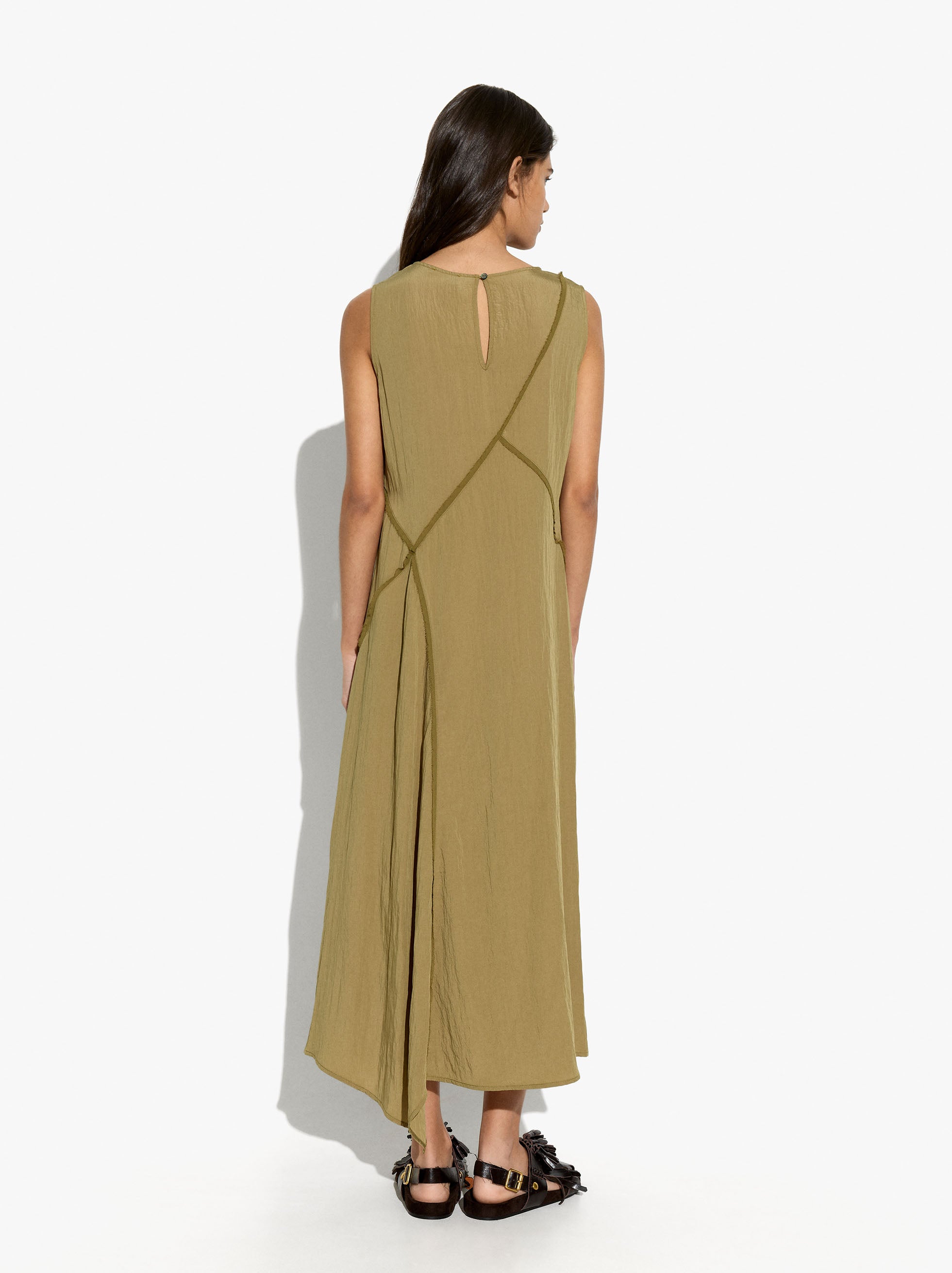 Vestido Asimétrico Efecto Arrugado