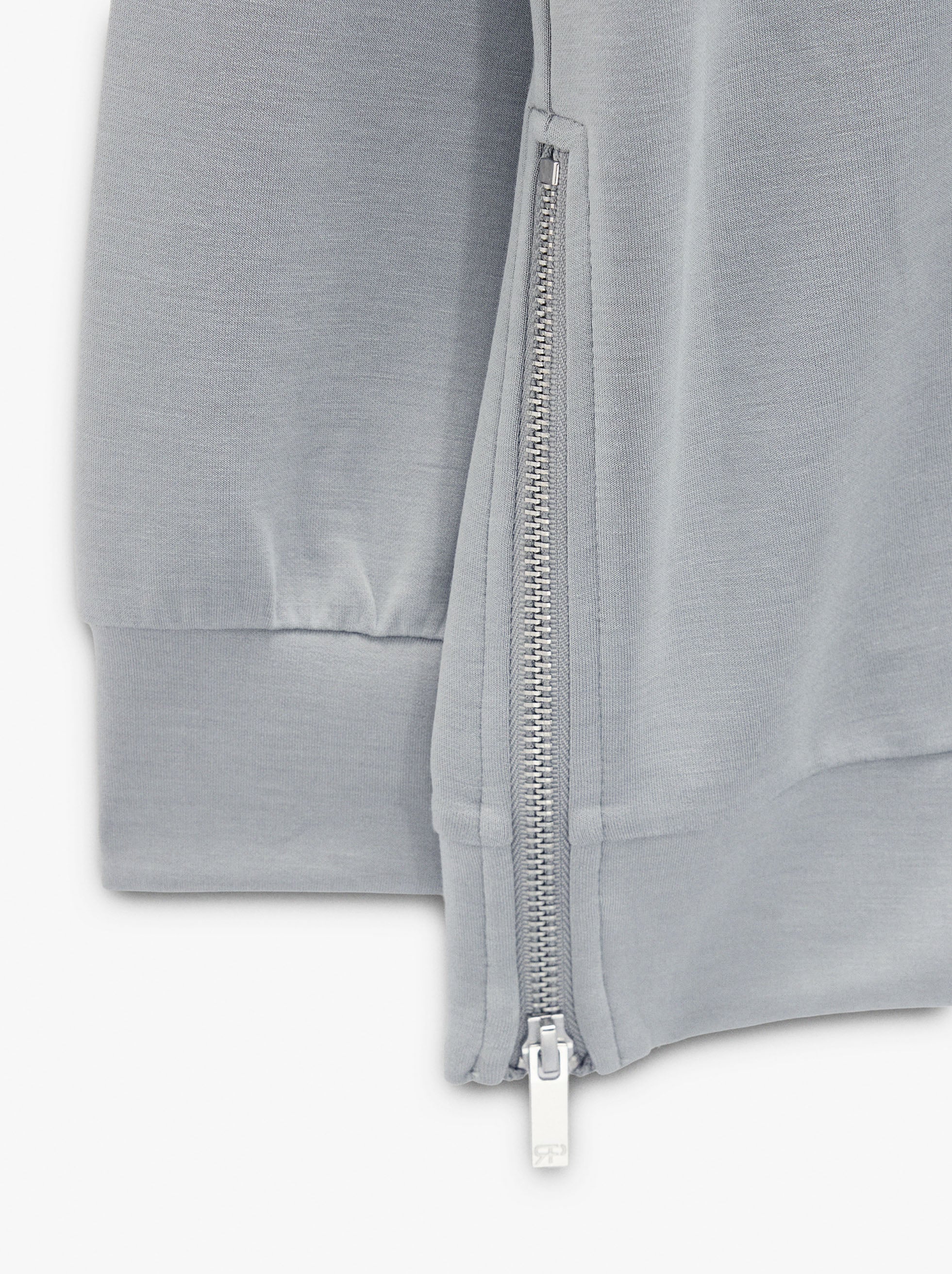 Sudadera Cuello Alto Tacto Suave