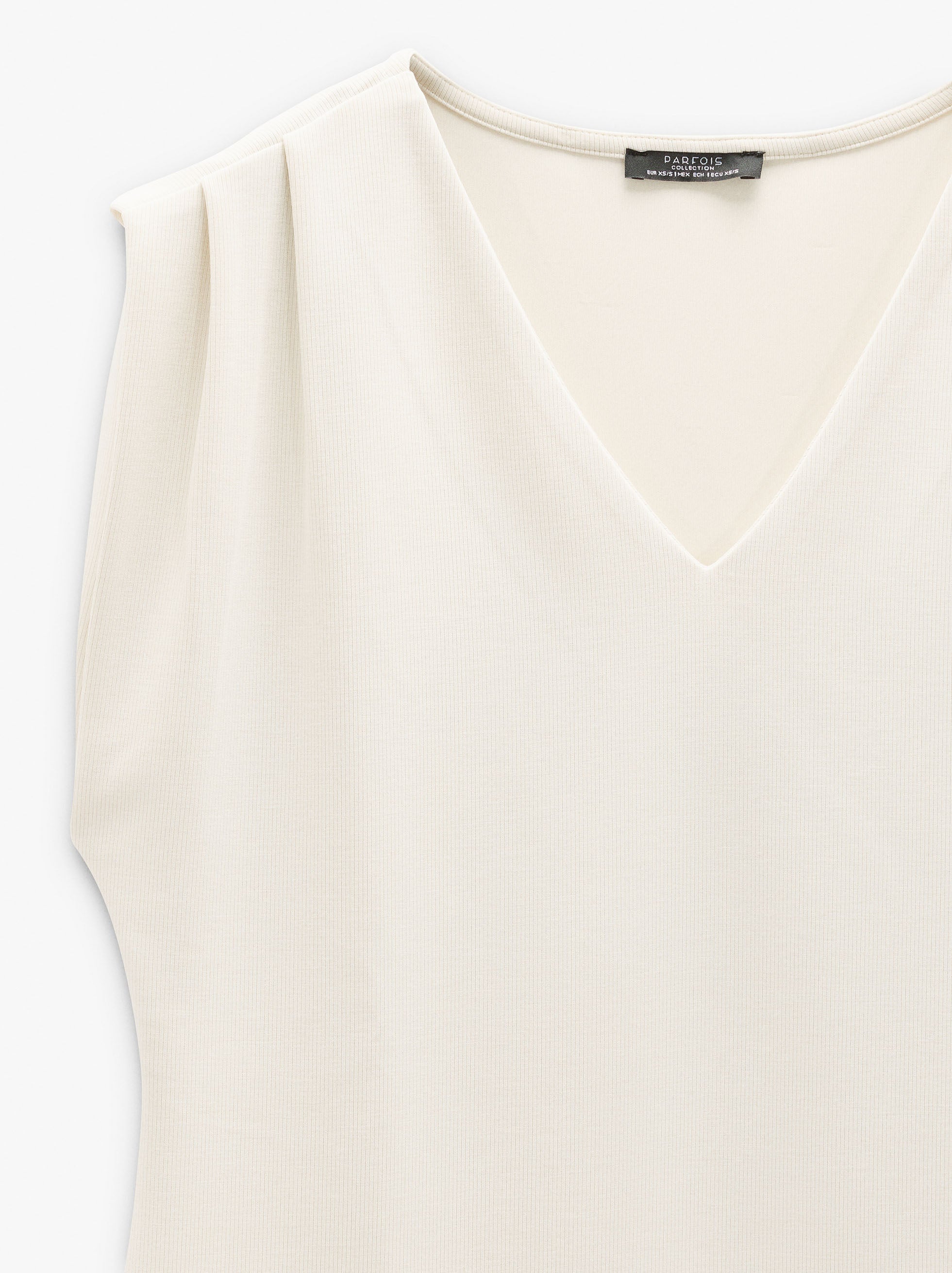 Blusa Lisa Con Pliegues