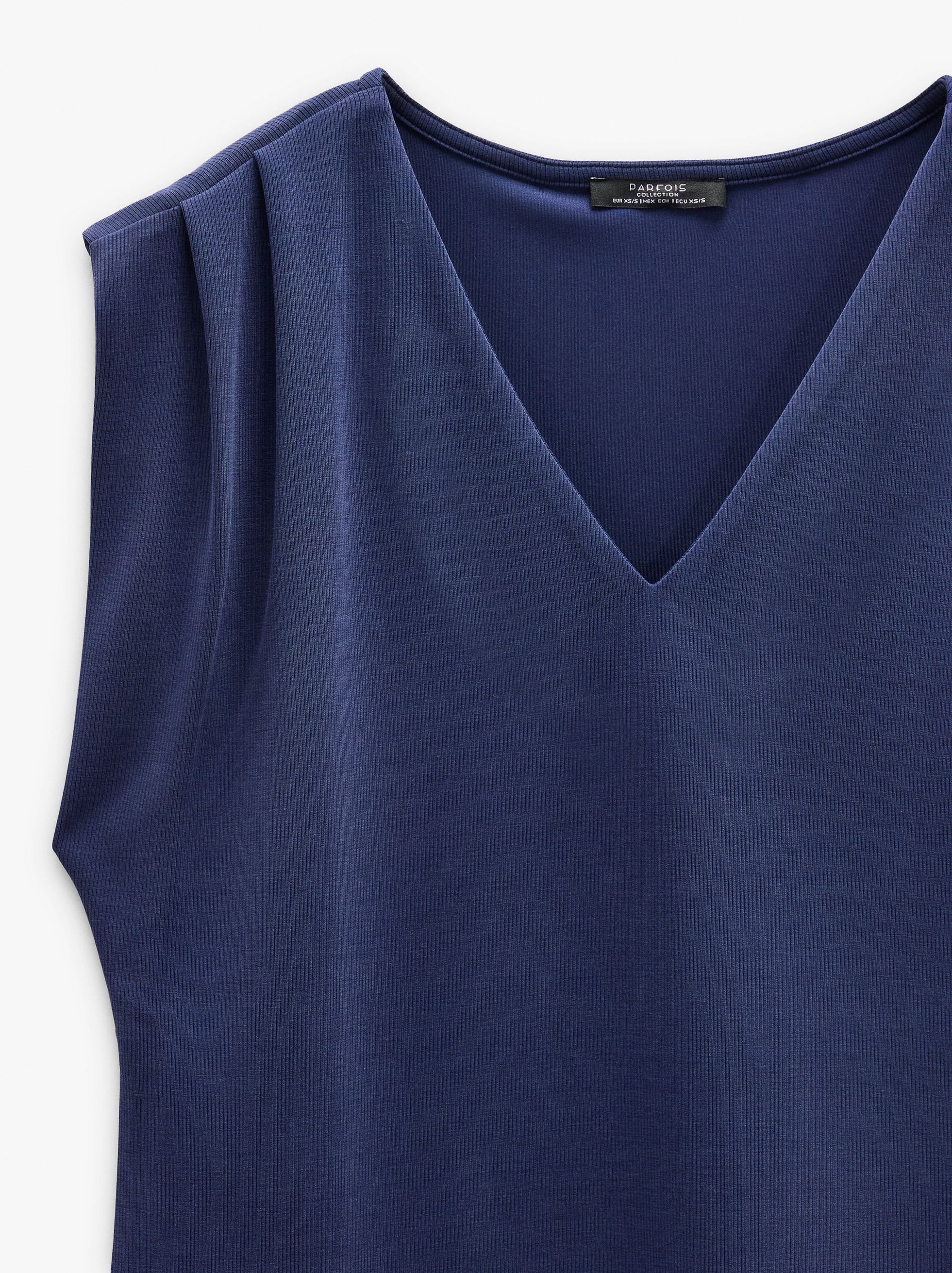 Blusa Lisa Con Pliegues