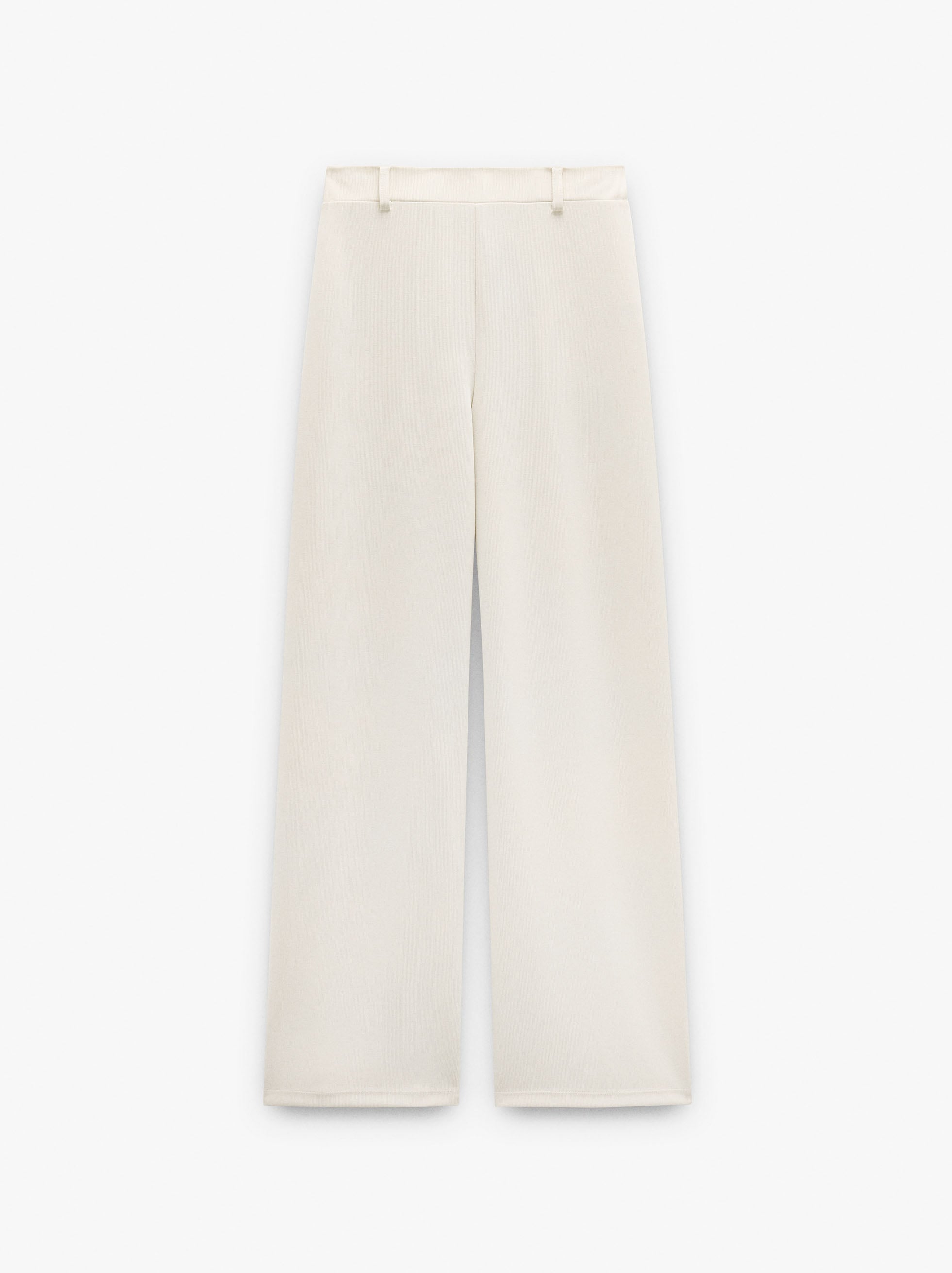 Pantalón Liso Con Trabillas