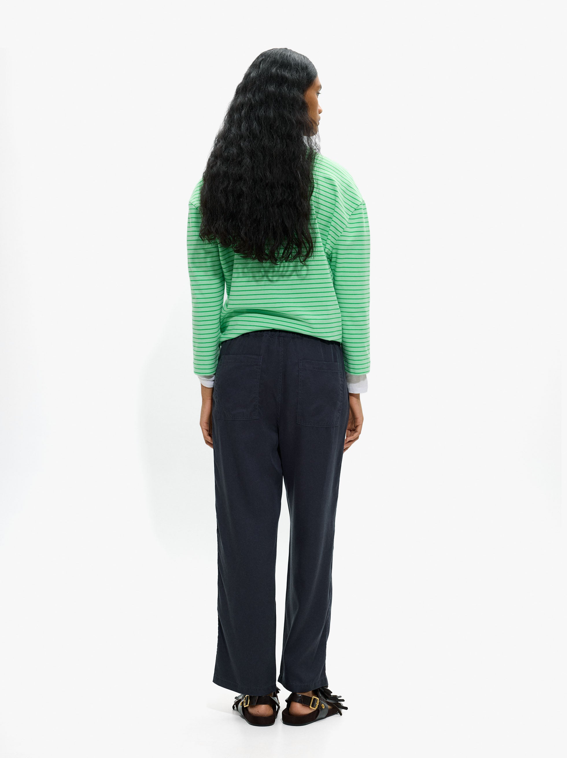 Pantalón Con Bolsos 100% Lyocell
