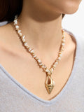 Collar Corto Con Conchas