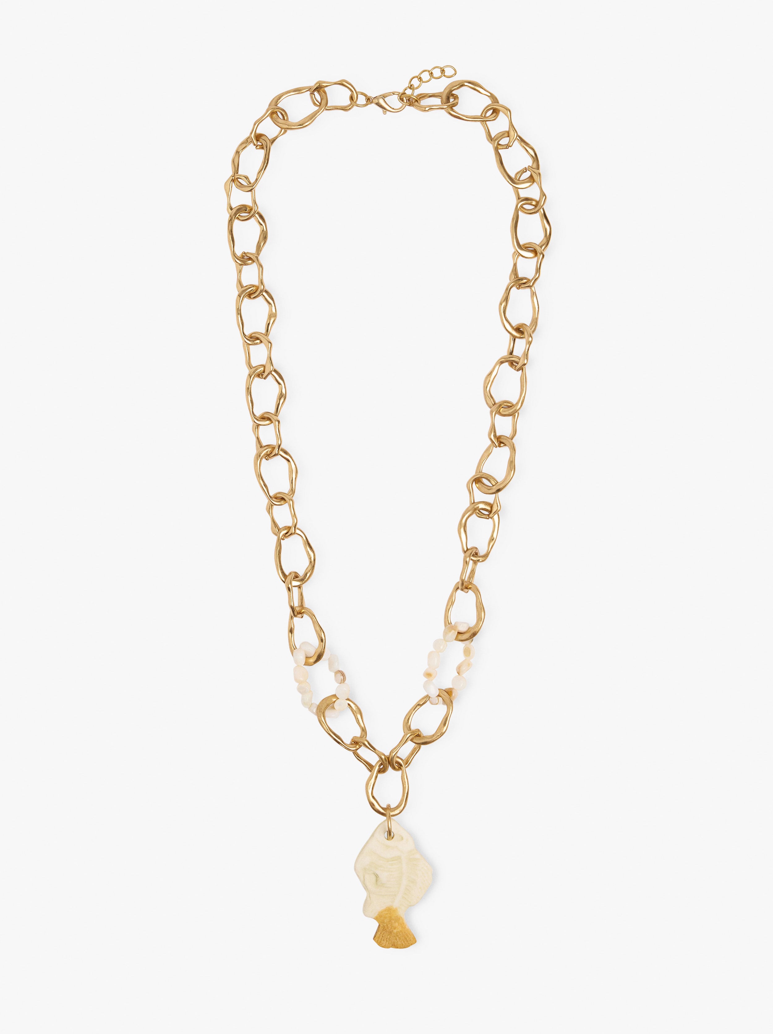 Collar Con Conchas Y Con Colgante De Pez