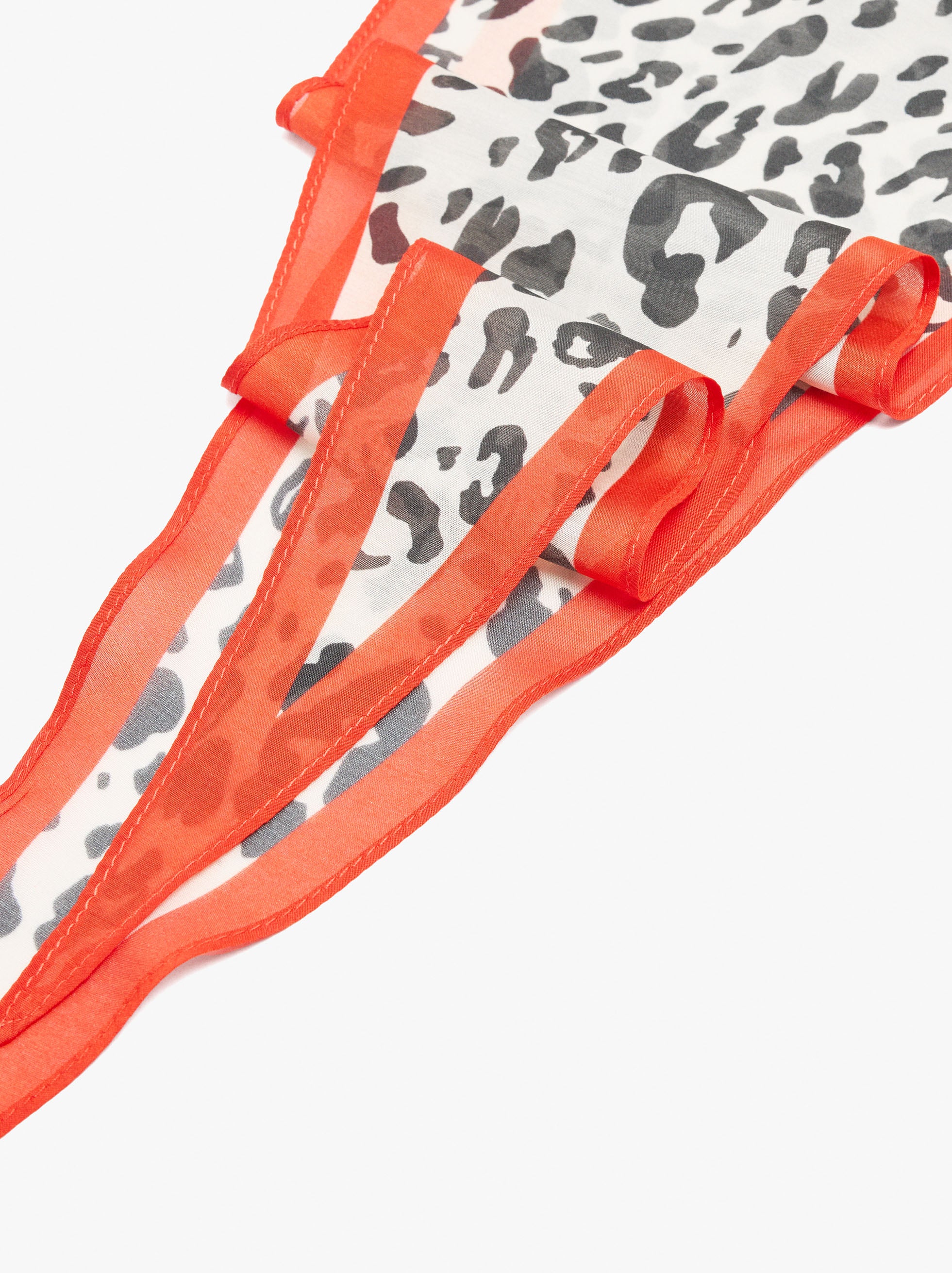 Pañuelo Estampado Con Seda