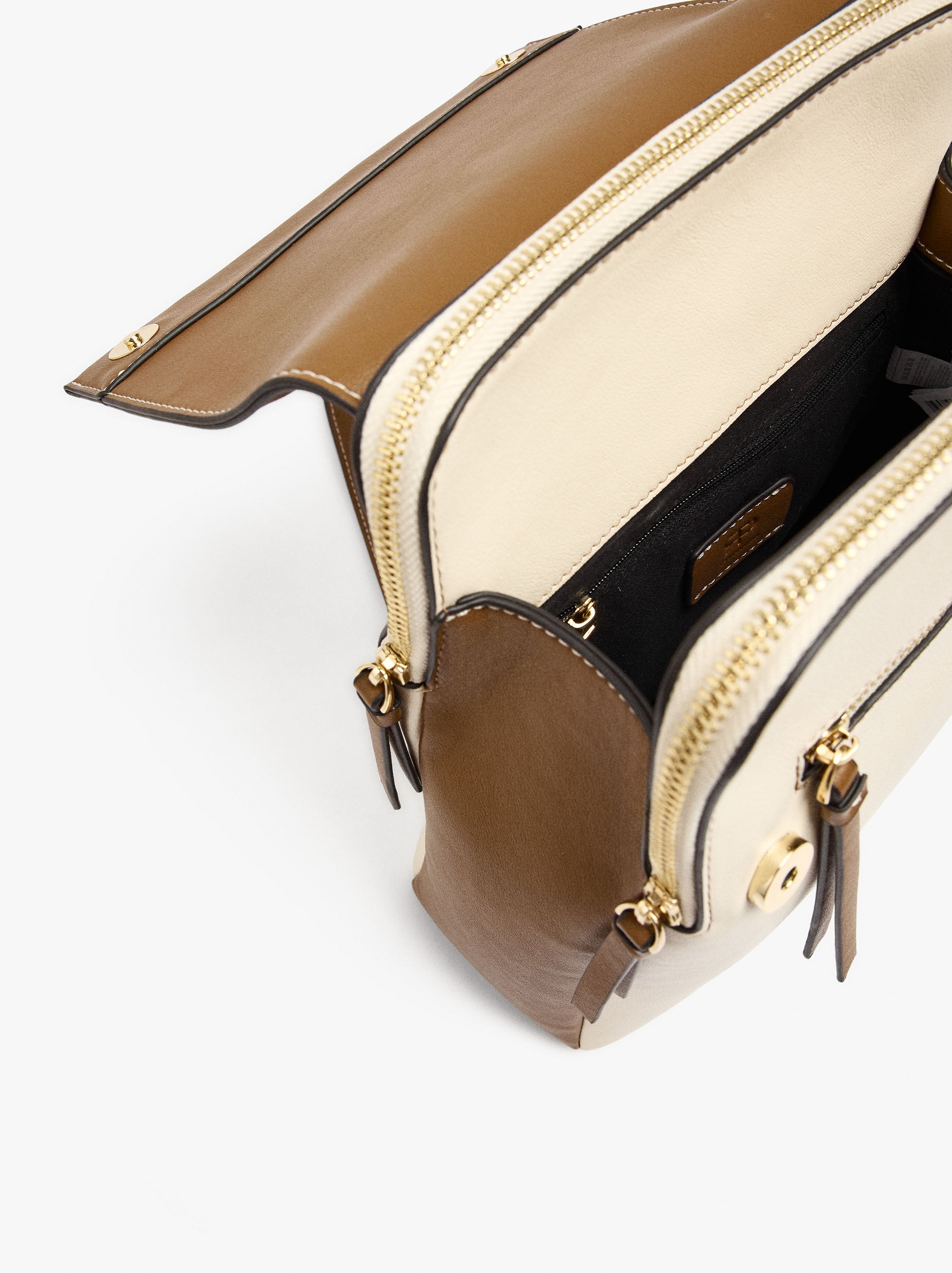 Mochila Color Block Con Solapa
