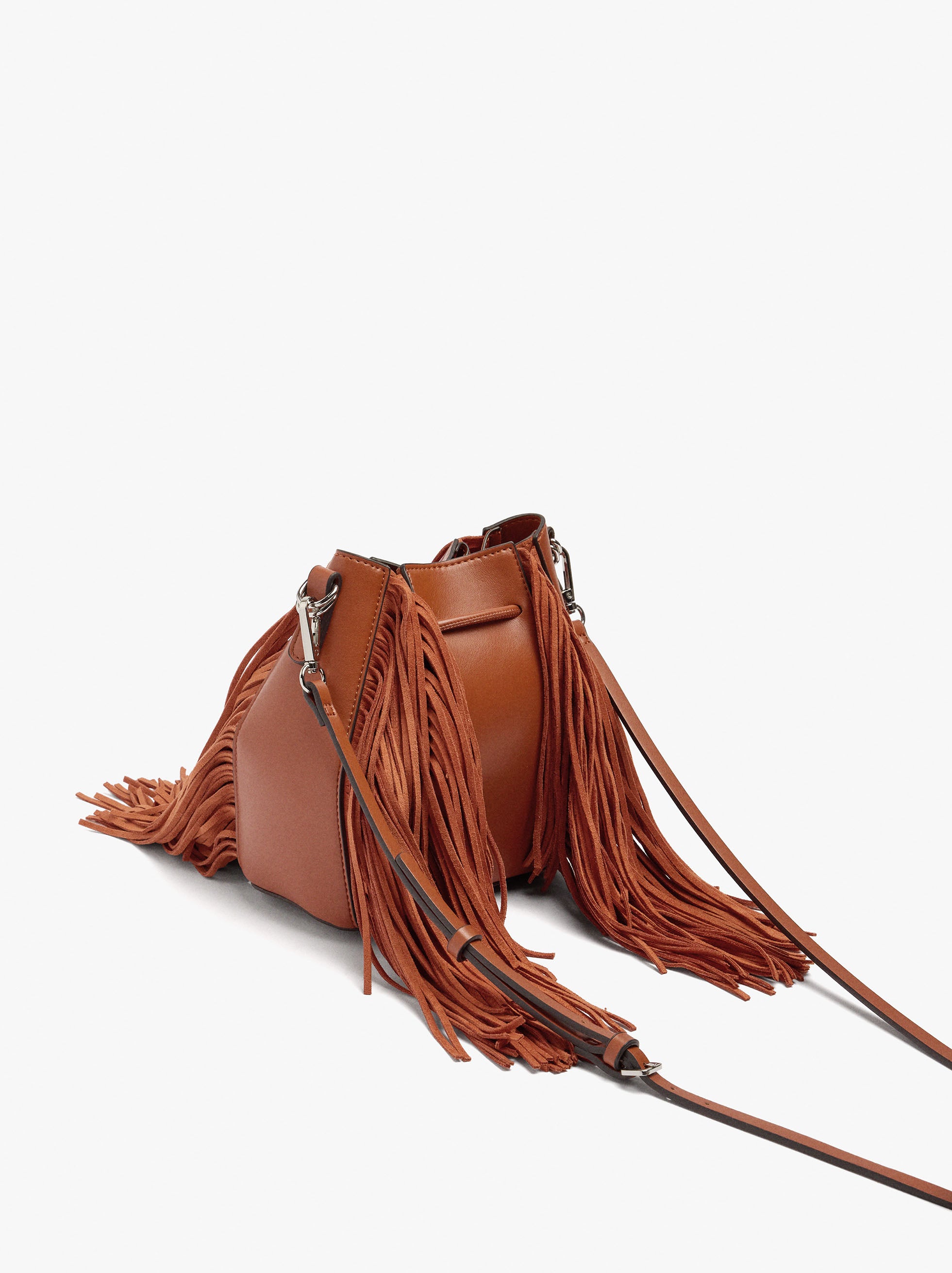 Bolso Bombonera Con Flecos Largos