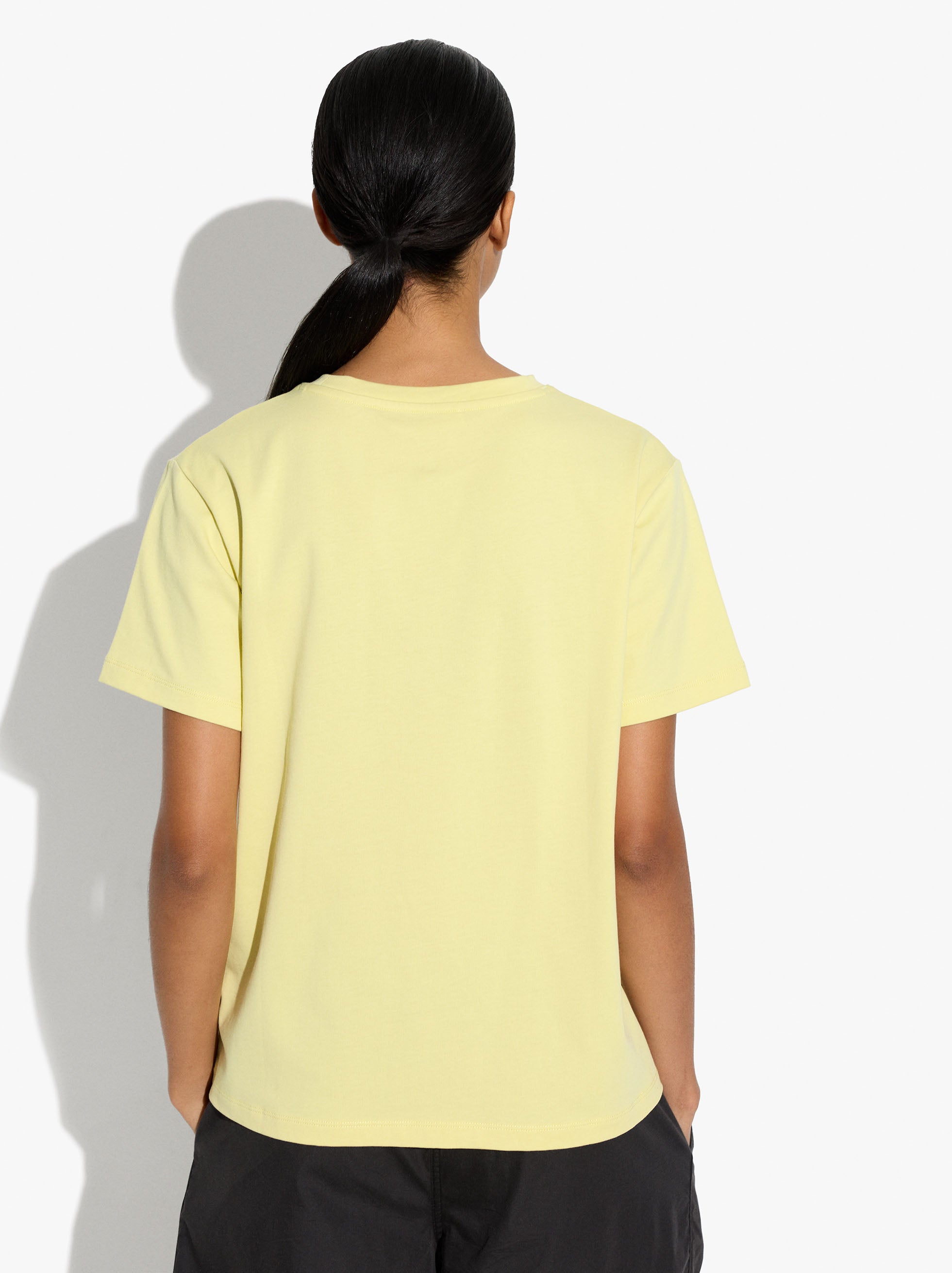Camiseta Bordado Perforado 100% Algodón