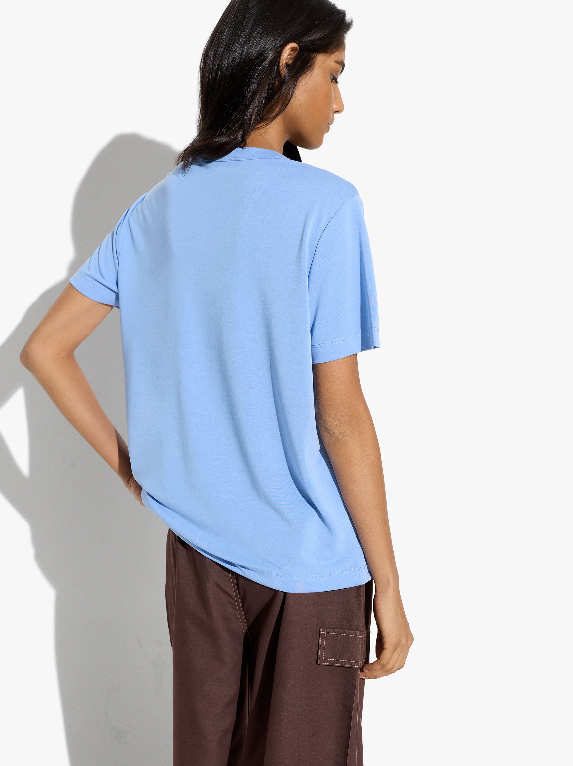 Camiseta De Escote En Pico
