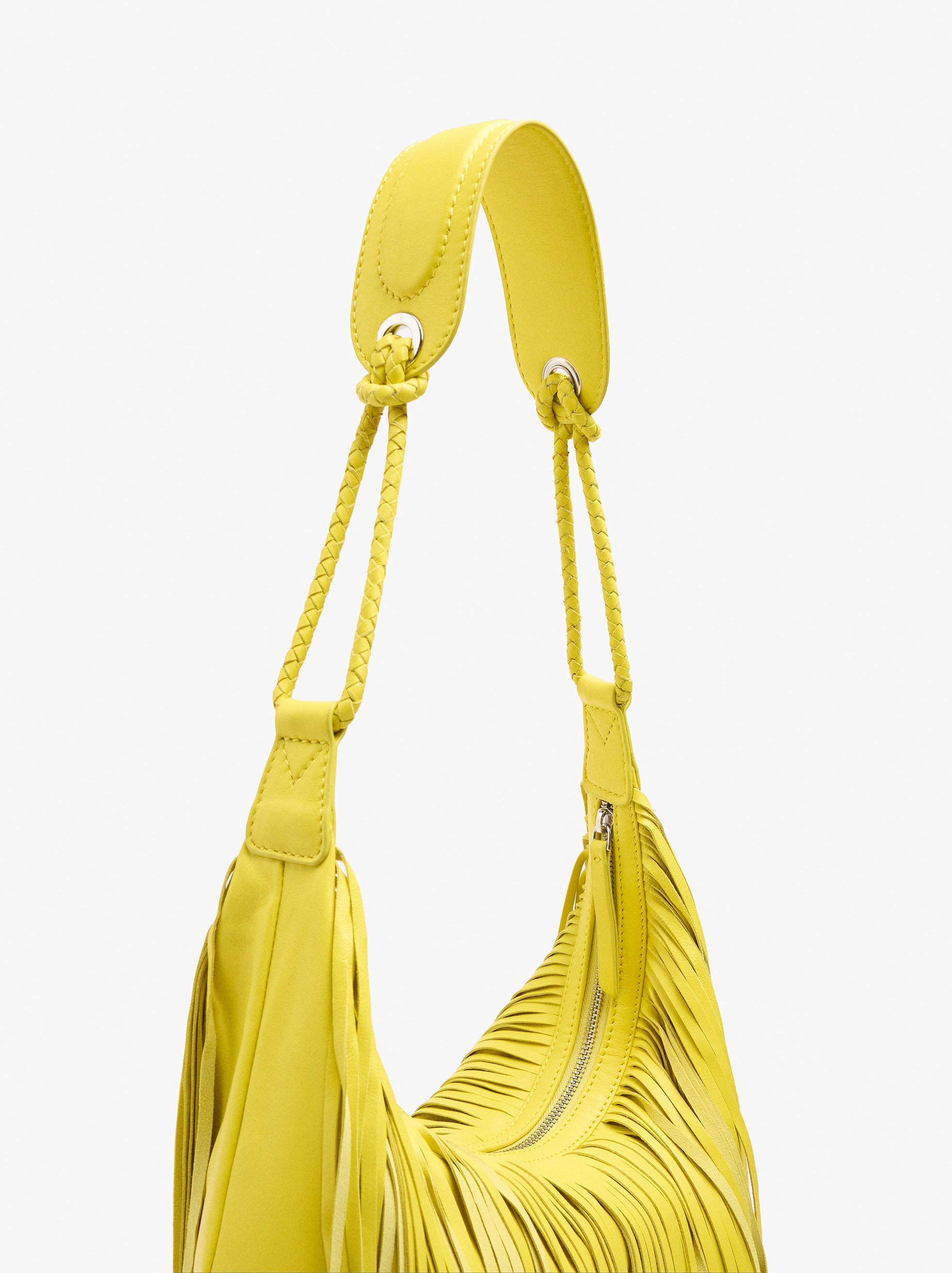 Bolso De Hombro De Piel Con Flecos