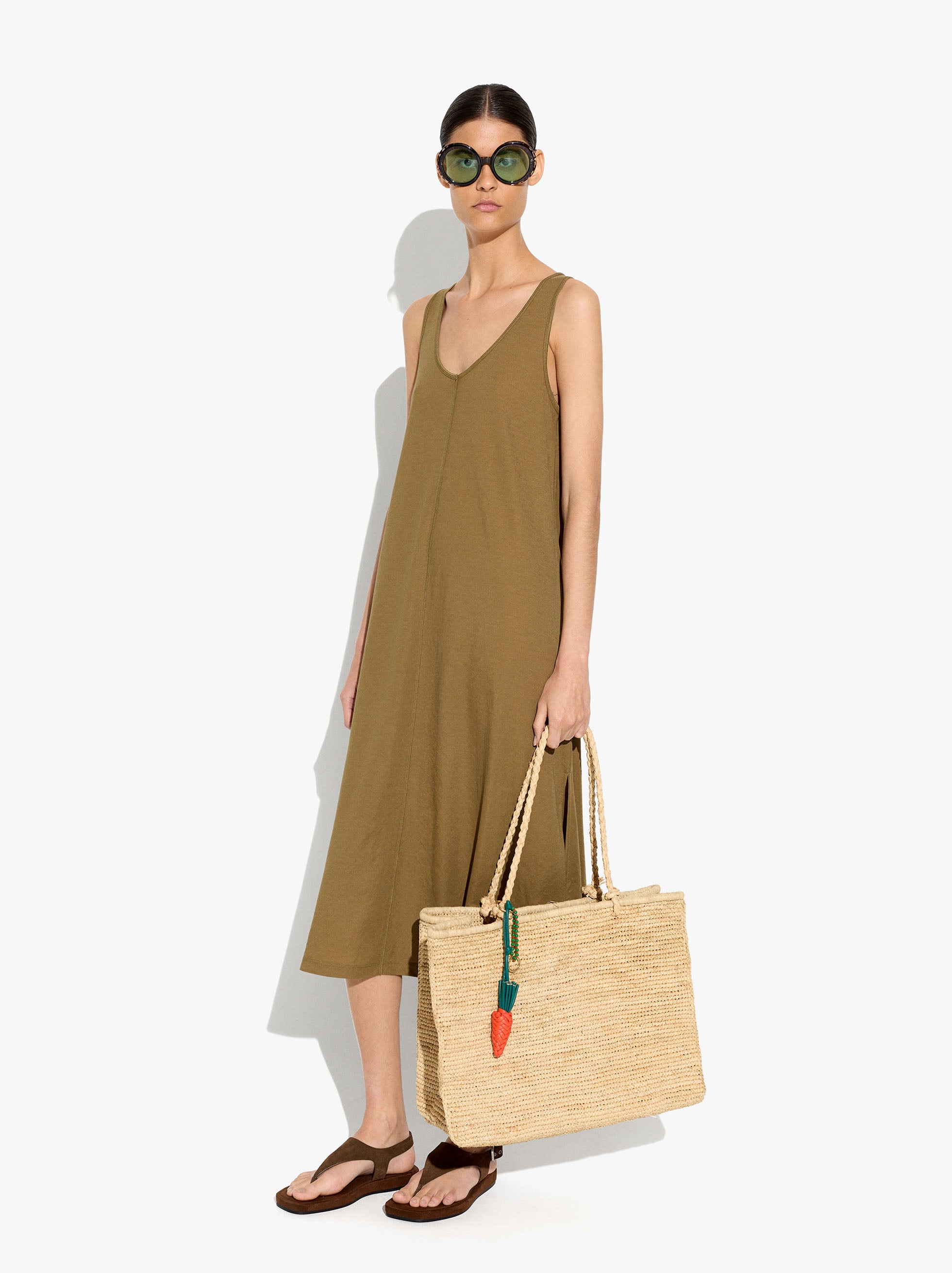 Vestido Midi Liso Y Fluido