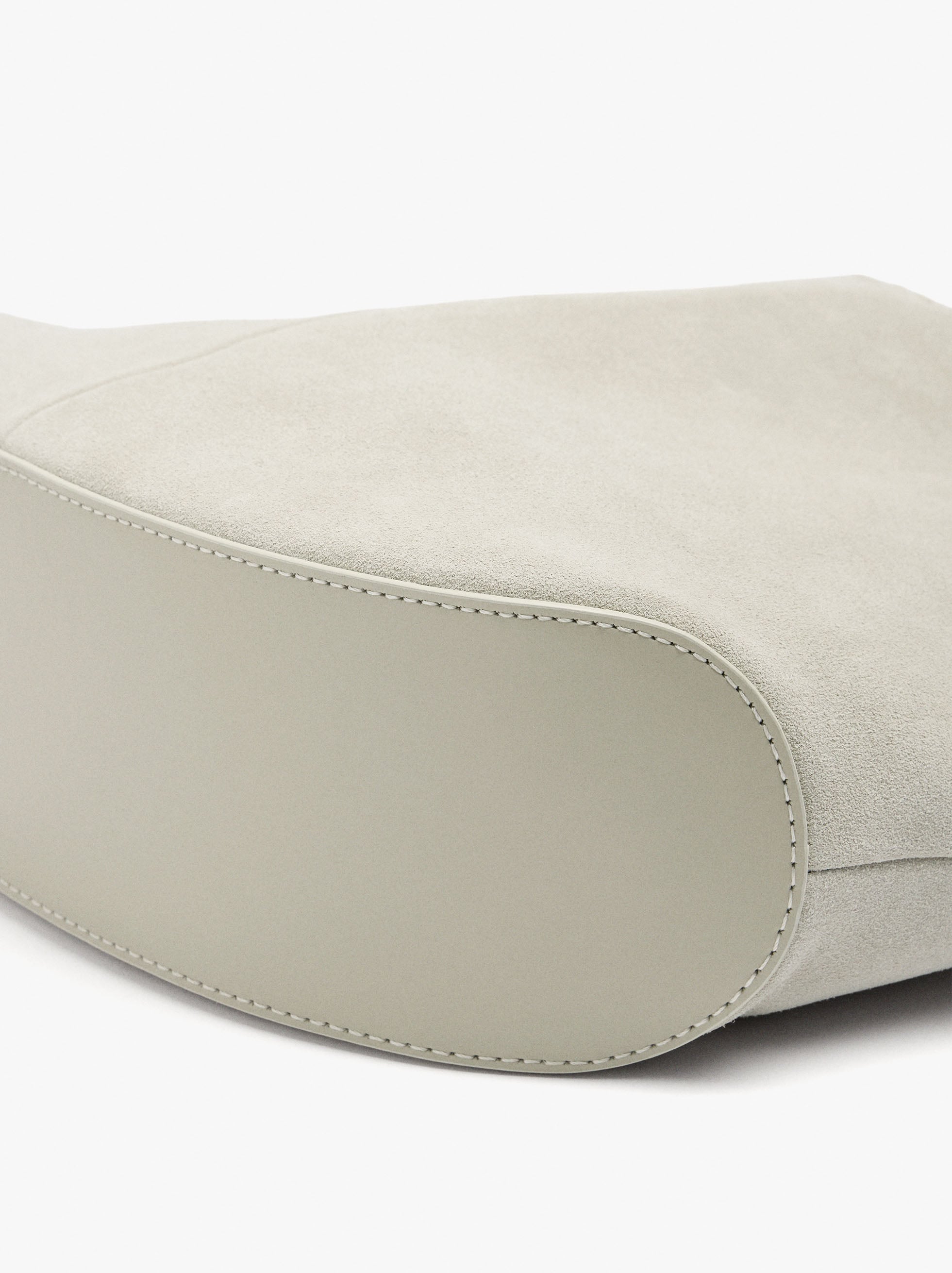 Bolso De Piel Redondeado Con Bolsa Removible