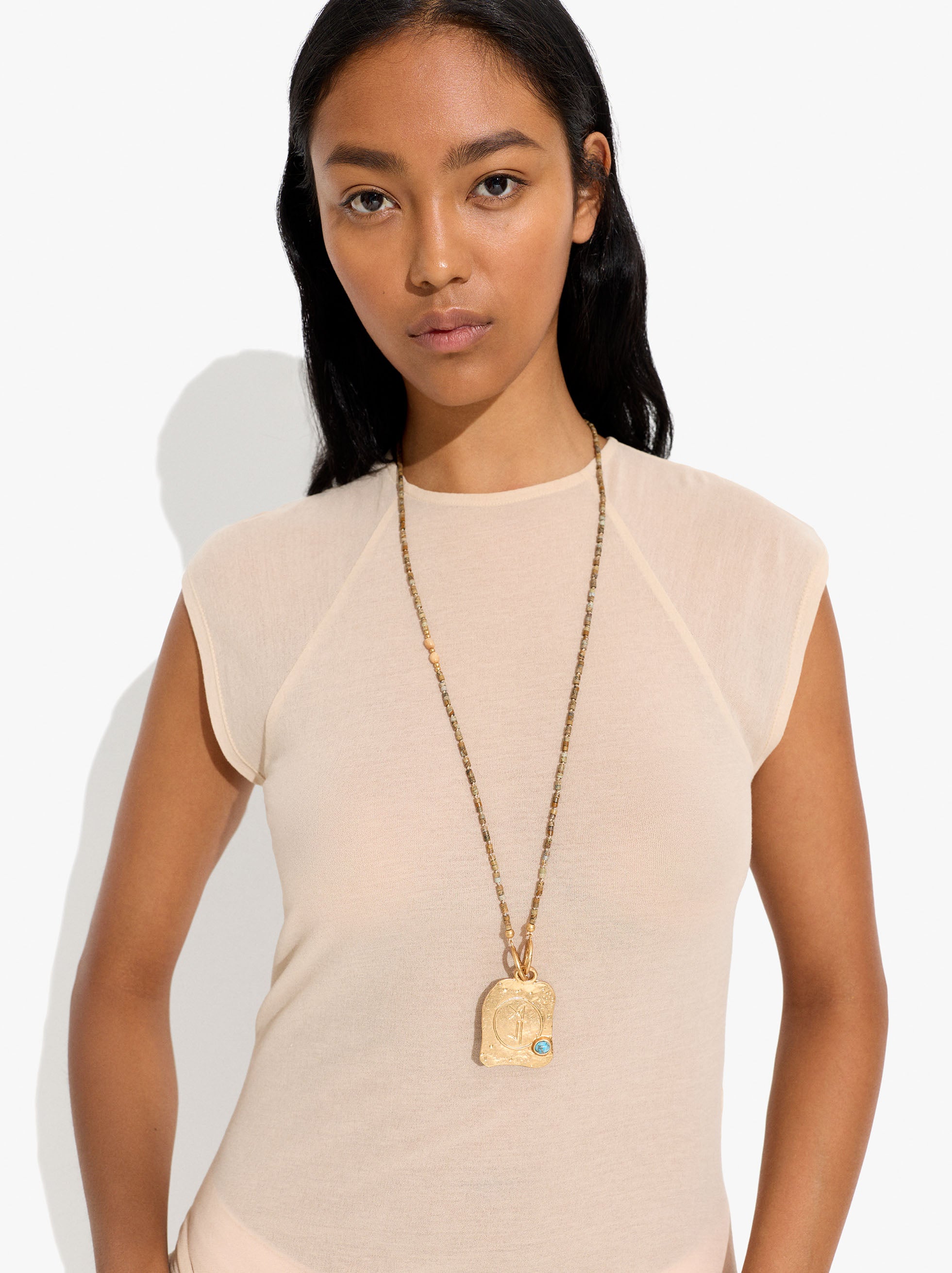 Collar De Cuentas Con Colgante Cuadrado